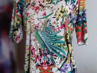  kjole Fancy tropisk print- i 2XL. (42/44)