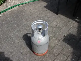 Gasflaske med regulator og 3kg gas