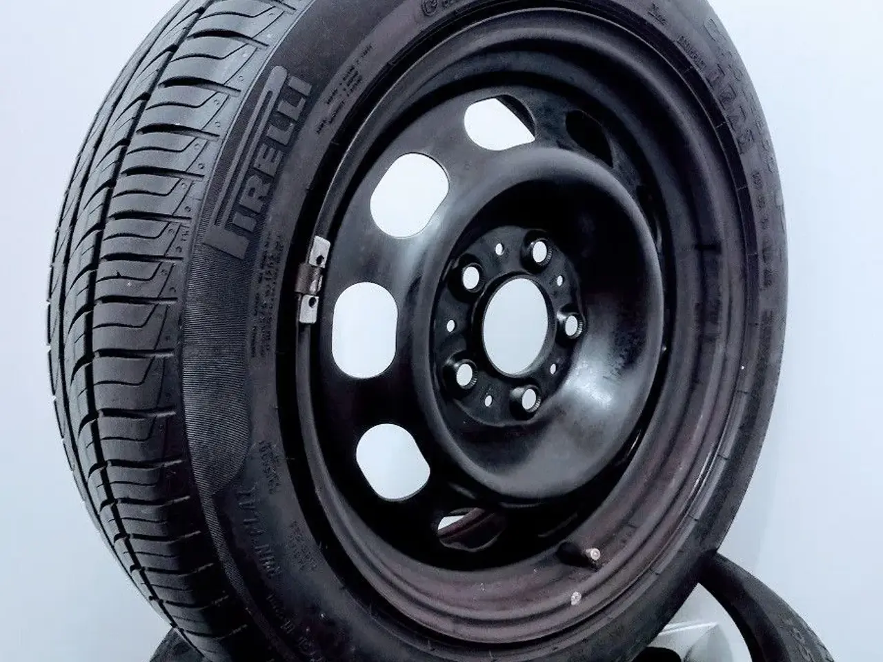 Billede 2 - 5x120 16" ET33, BMW sommersæt inkl. hjulkapsler
