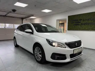 Peugeot 308 1,2 PureTech Selection Sky 130HK 5d 6g