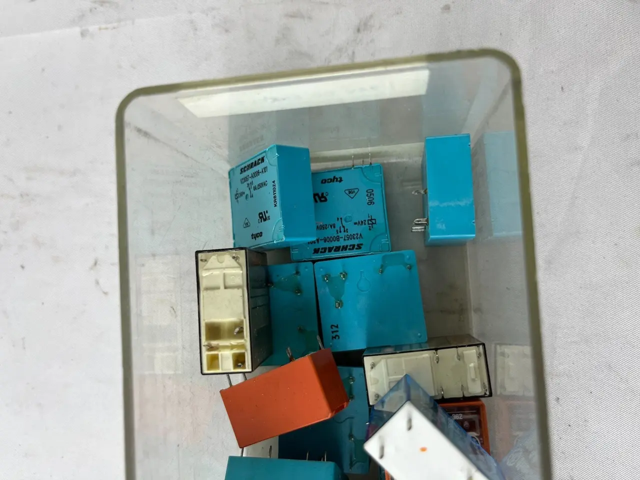 Billede 6 - relæ parti Schrack Siemens Finder Tyco 24V Control