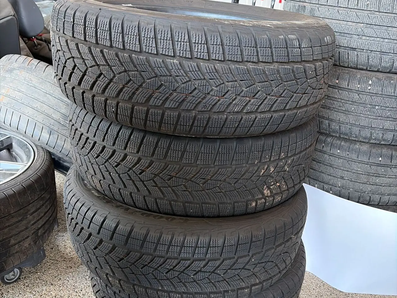 Billede 2 - Goodyear vinterdæk SUV