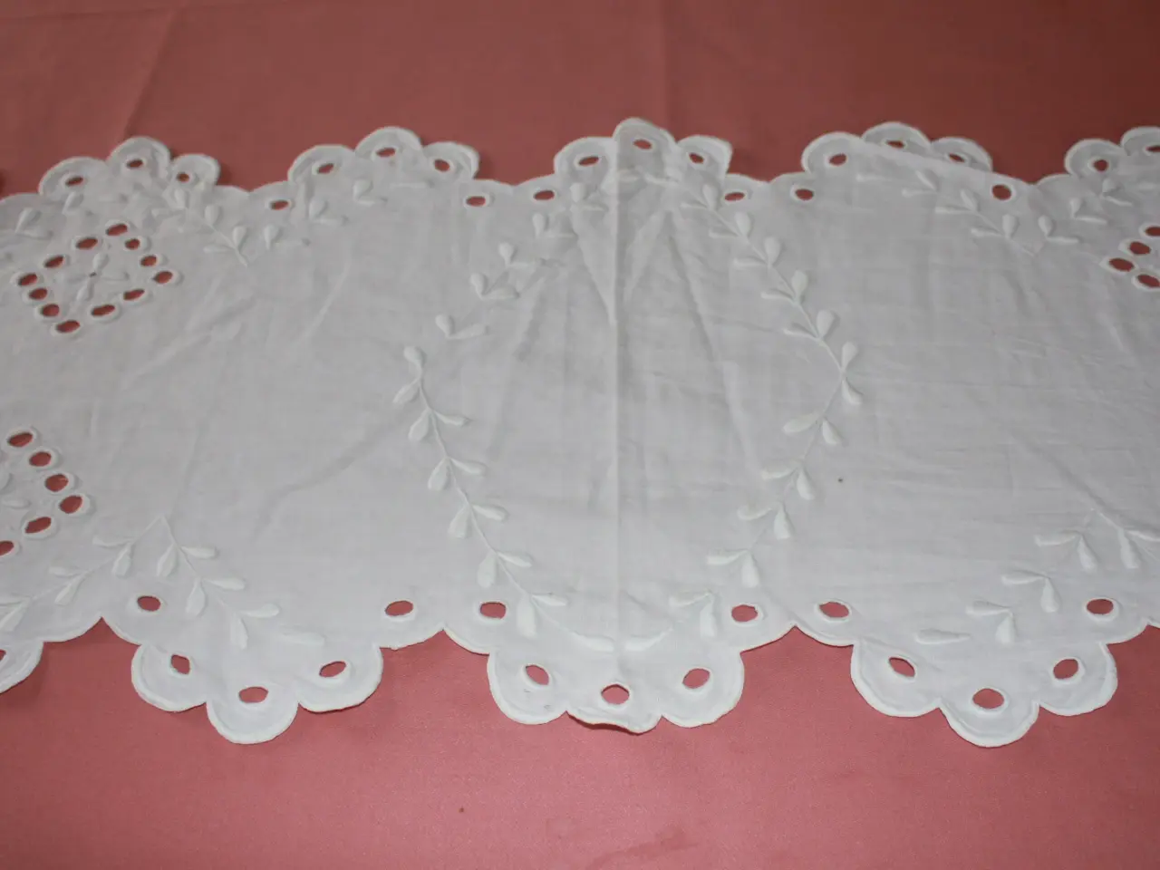 Billede 6 - Broderet løber 36 x 140 cm