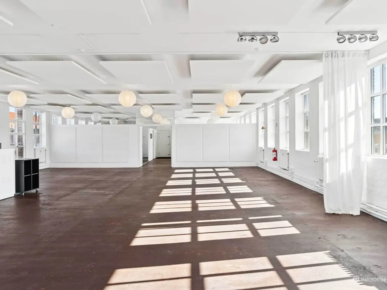 Billede 2 - Kontorlejemål med kant i det gamle industrikvarter i København NV