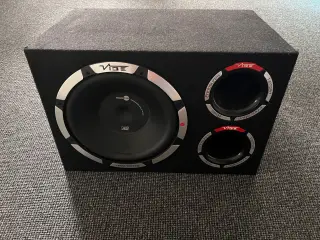 Subwoofer med indbygget forstærker