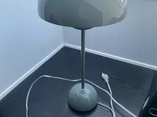 Verner Panton lampe i grå