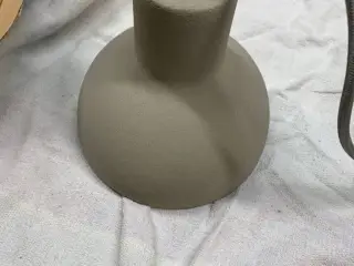 Molly concrete pendel