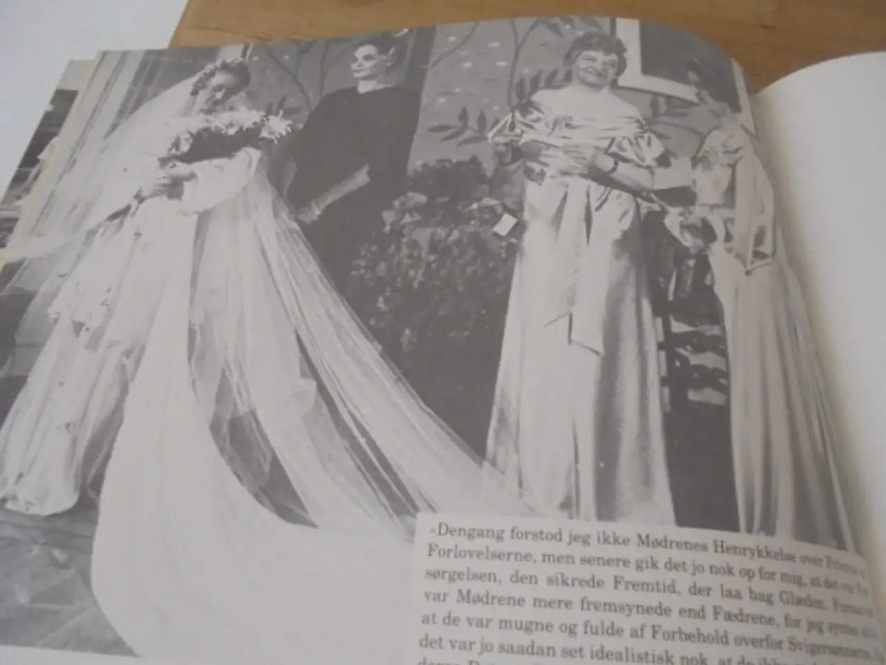 Billede 9 - Kvindeliv – Fotografier fra byen 1880-1940