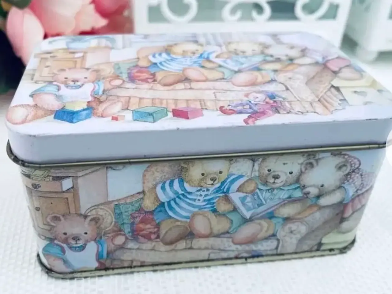 Billede 1 - Ældre bamse dåse med let patina