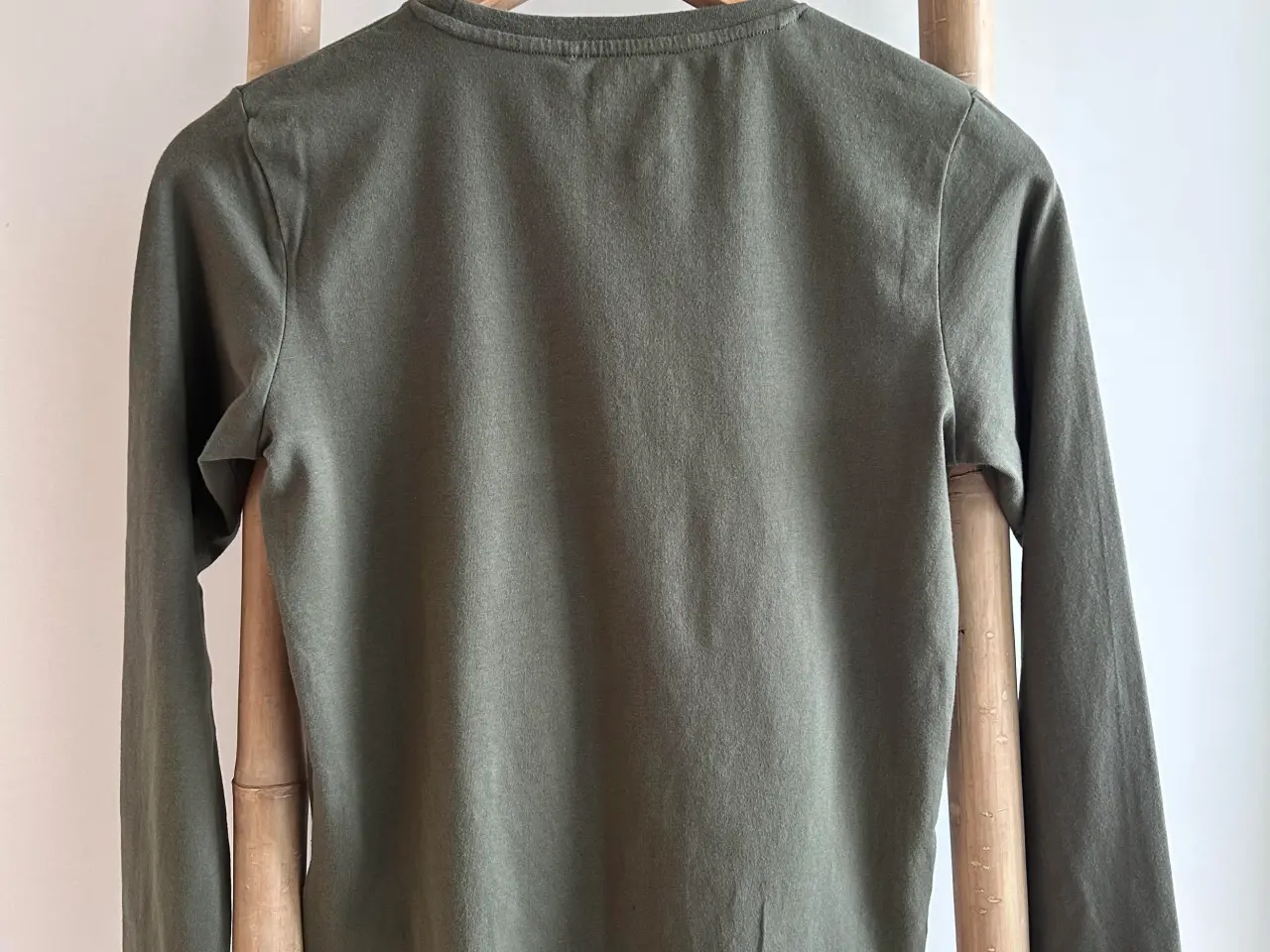 Billede 3 - Name It Black Panther bluse, str. 146-152 - NY