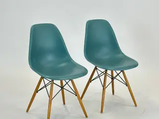 Vitra DSW Stol – Blå med Træ Stel