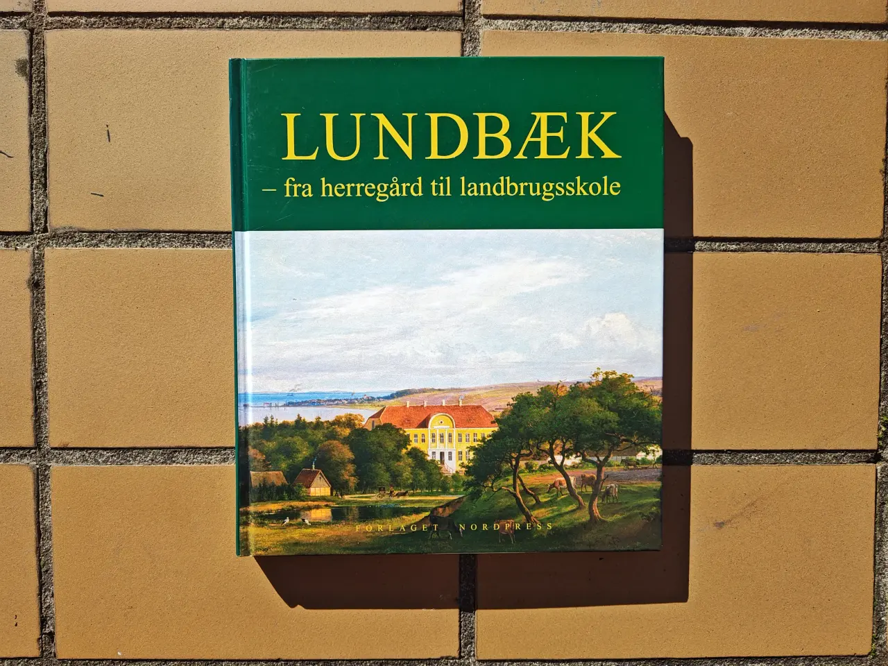 Billede 1 - Lundbæk - fra herregård til landbrugsskole BOG