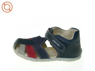 Sandaler i åndbart læder fra Geox (str. 24)