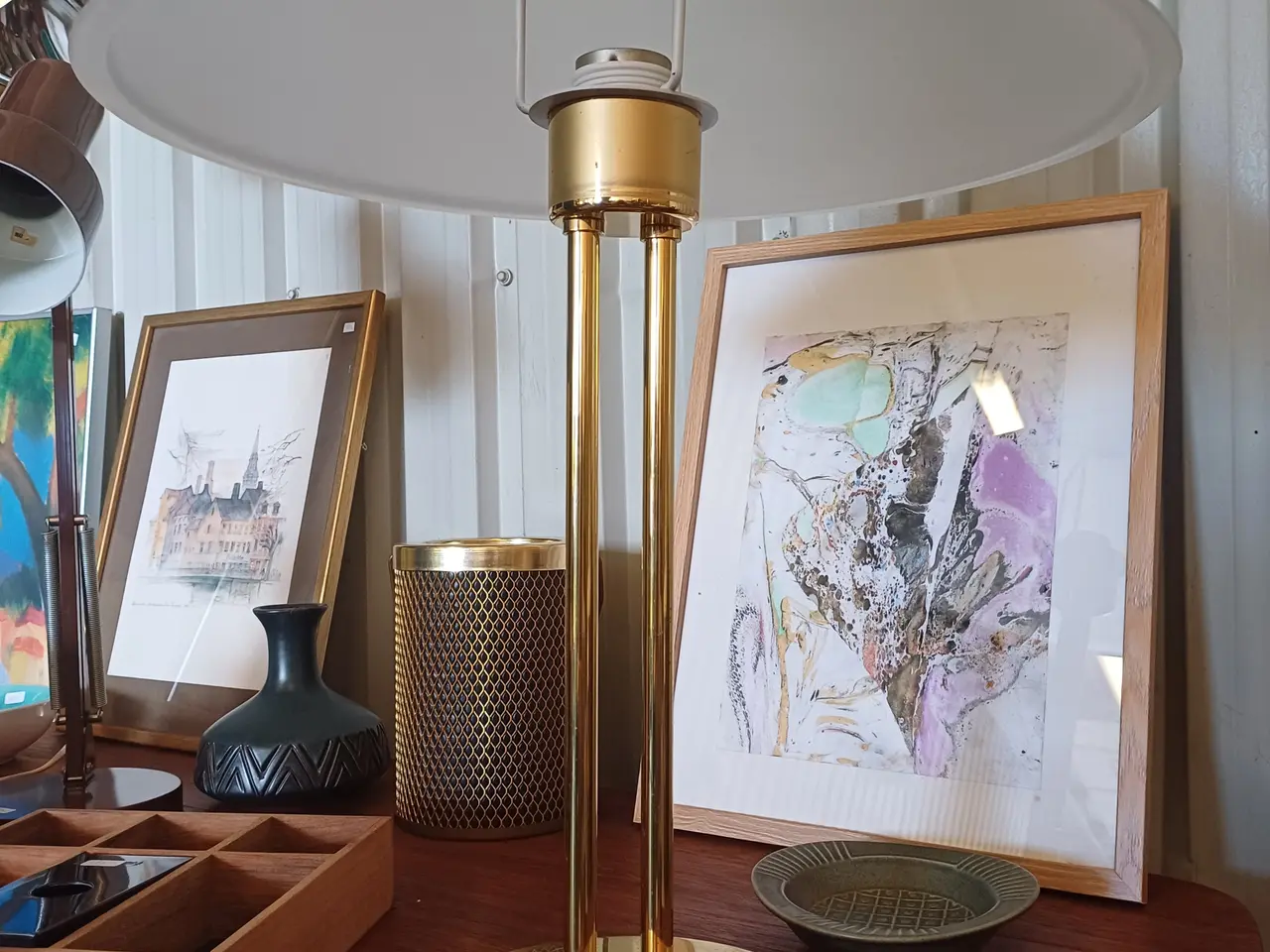 Billede 2 - Super flot 60er bordlampe I messing med glasskærm