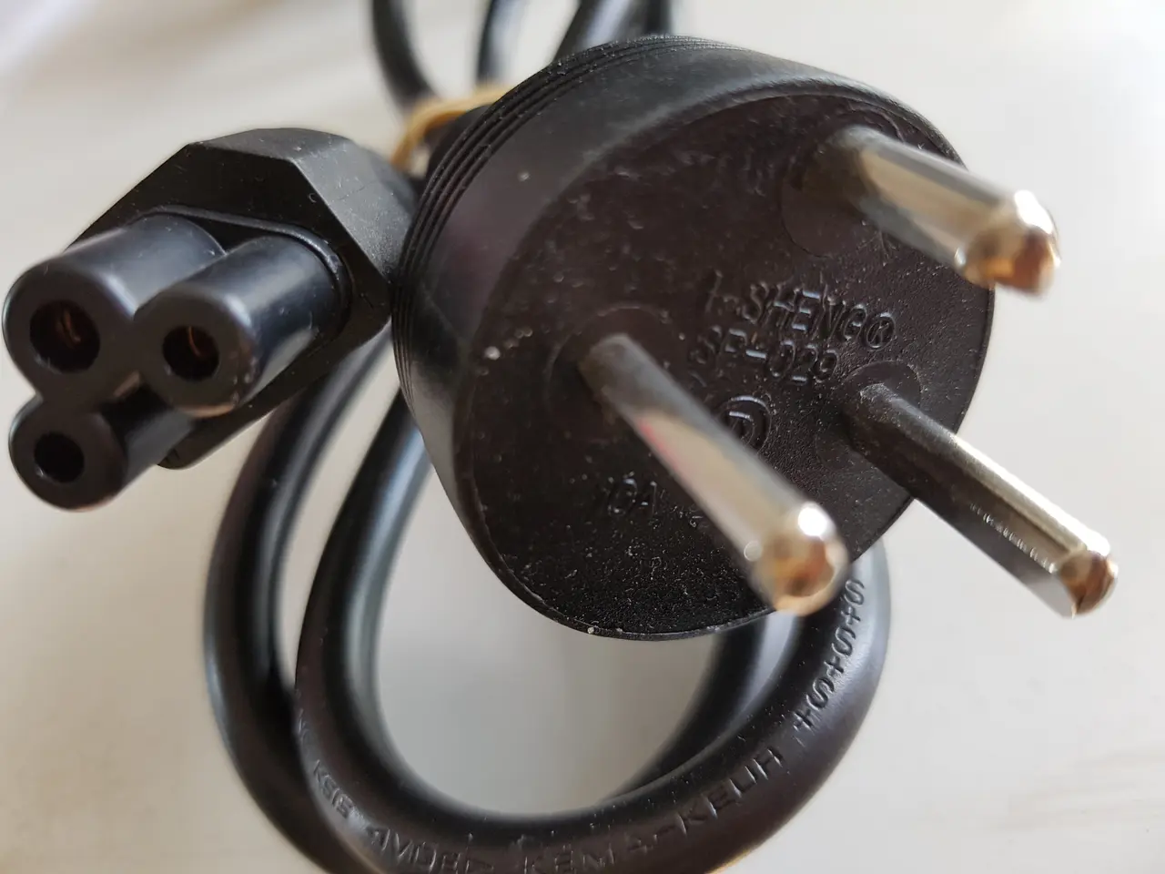 Billede 1 - Strømkabel diverse kabel