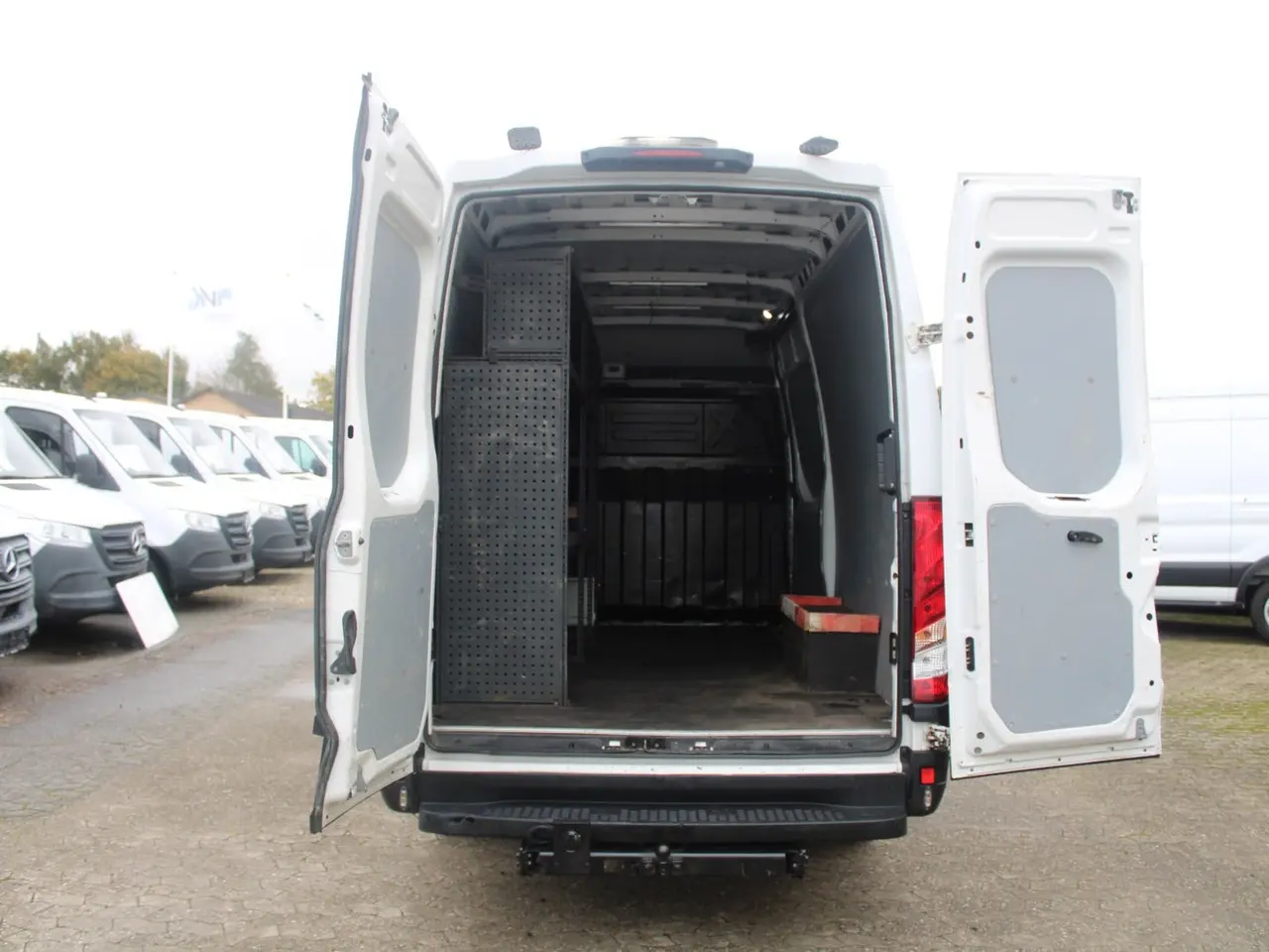 Billede 14 - Iveco Daily 3,0 35S18 12m³ Van AG8