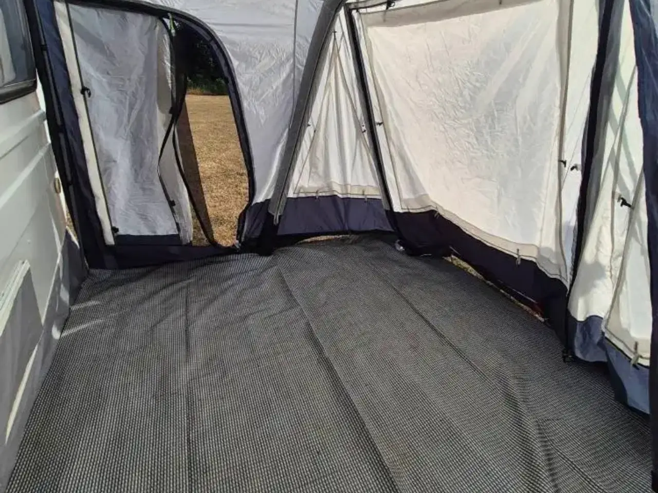 Billede 2 - Lille Safari 315 campingvogn