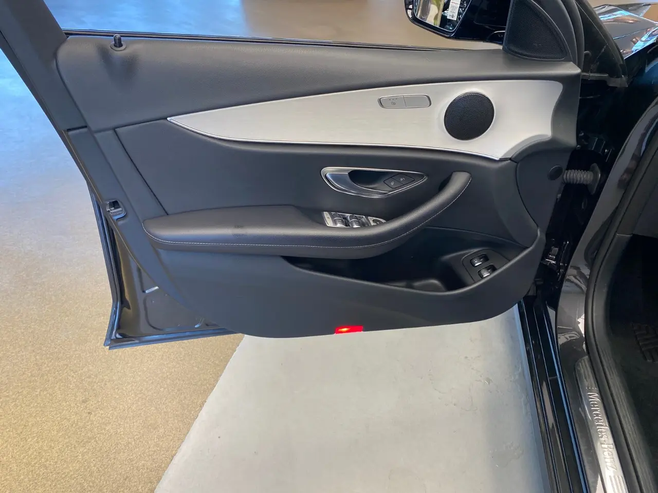 Billede 10 - Mercedes E300 e 2,0 Avantgarde stc. aut.
