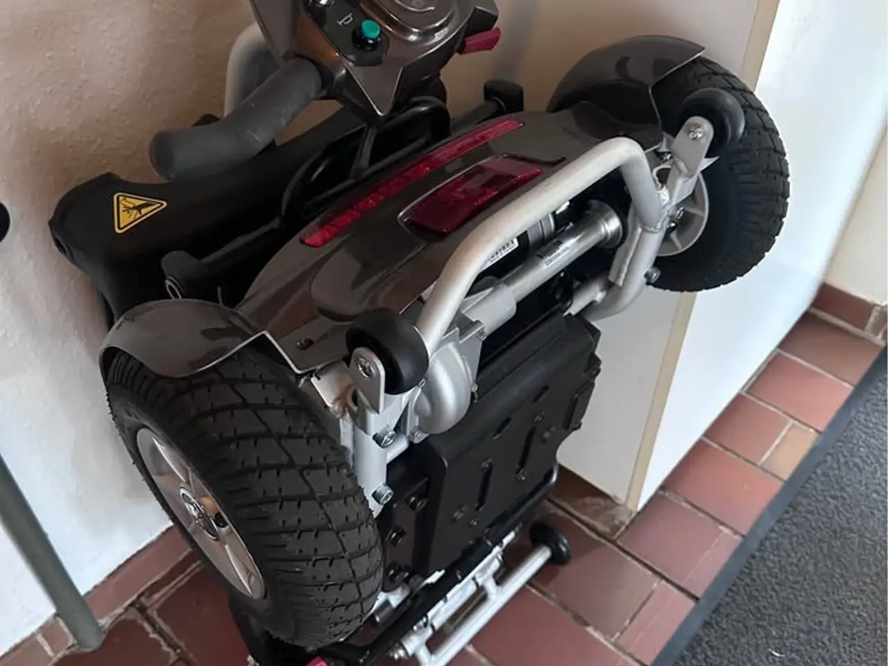 Billede 2 - El-scooter S19+ sammenklappelig, YUASA.