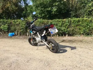 Søger pitbike på plader