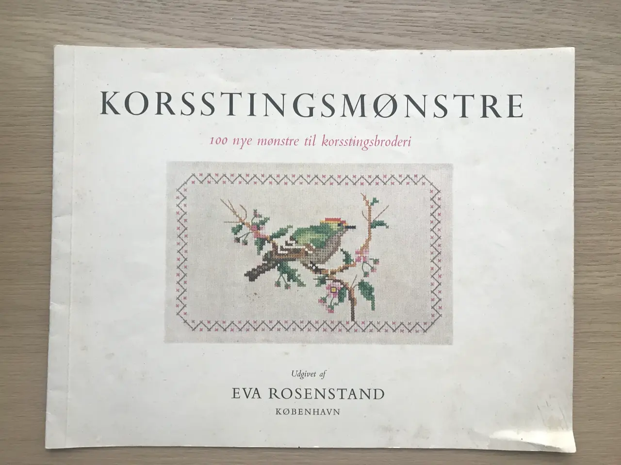 Billede 1 - Korsstingsmønstre 100 nye mønstre til korsstings