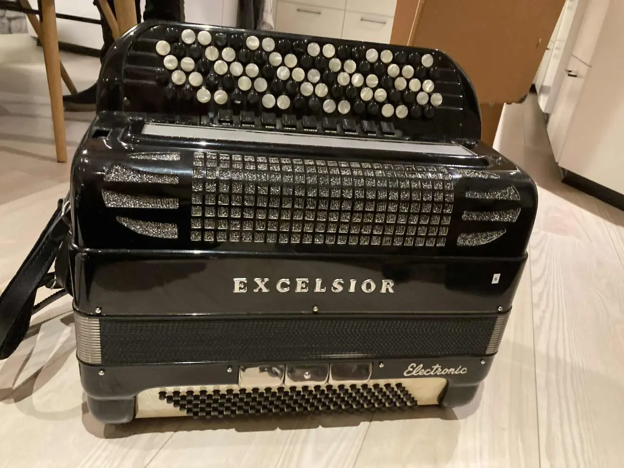Billede 8 - Exexcelsior electronic harmonika 96-120