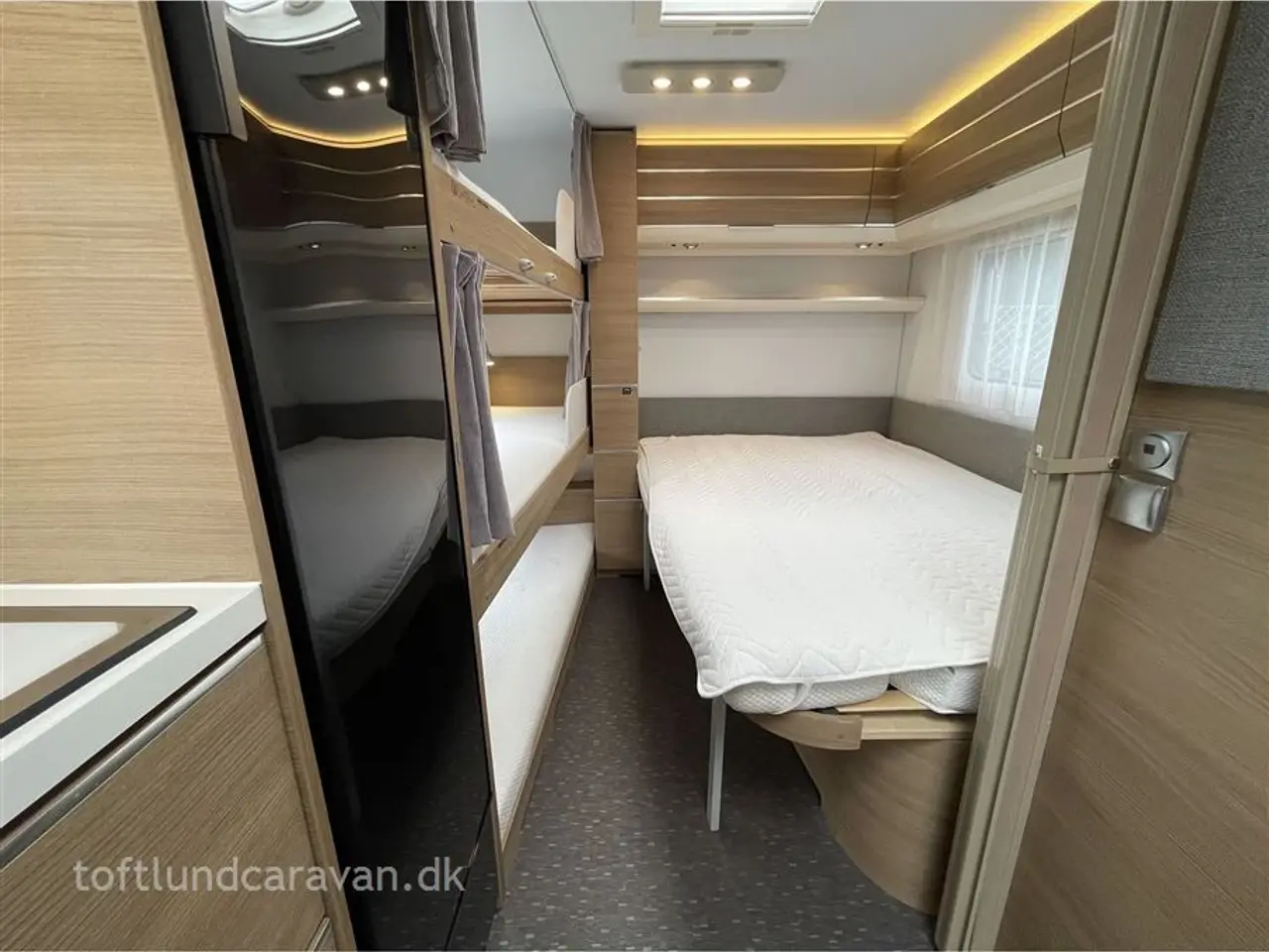 Billede 4 - 2020 - Adria Adora 593 UK   TILBUD !! Fantastisk flot FAMILIEVOGN m/MOVER + ISABELLA fortelt, 7 sovepladser
