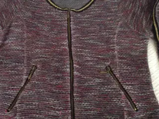 Cardigan str. 44