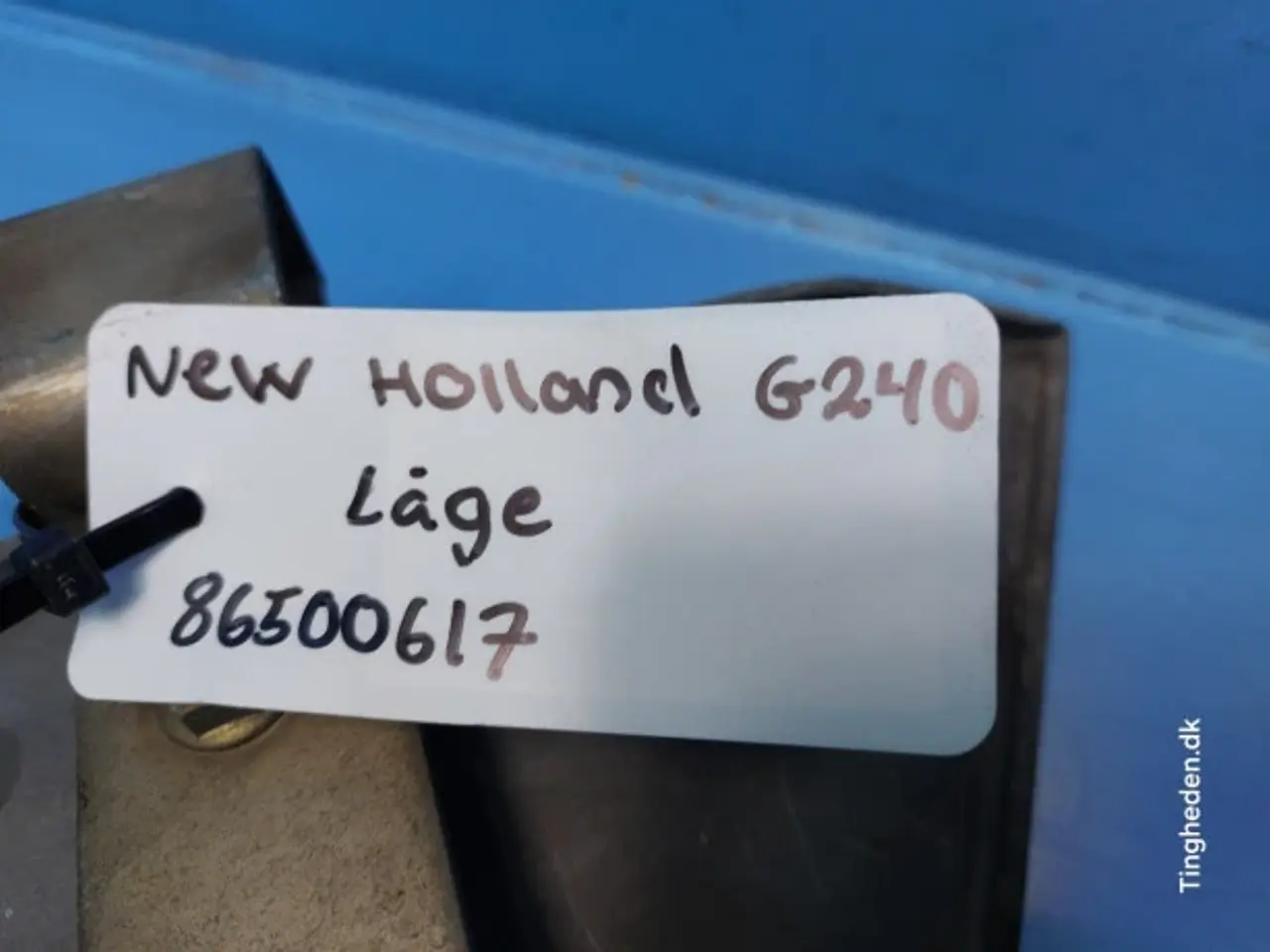Billede 16 - New Holland G240 Låge 86500617