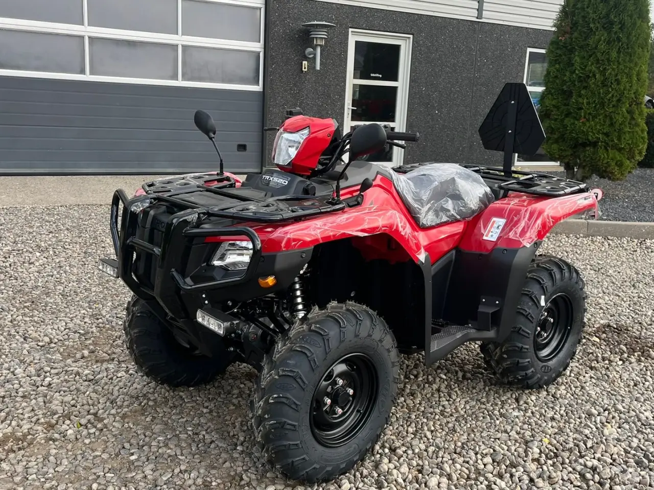 Billede 2 - Honda TRX 520 FA Traktor. STORT LAGER AF HONDA  ATV. Vi hjælper gerne med at levere den til dig, og bytter gerne. KØB-SALG-BYTTE se mere på www.limas.dk