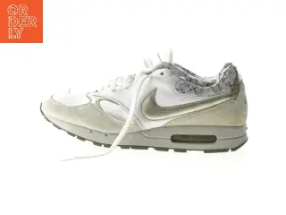 Hvide Nike Air Max 90 sneakers fra Nike (str. 40,5)