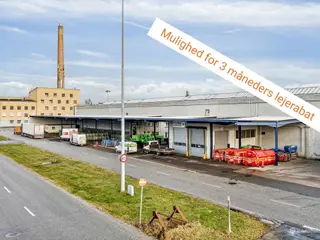 Højloftet lager i Brøndby