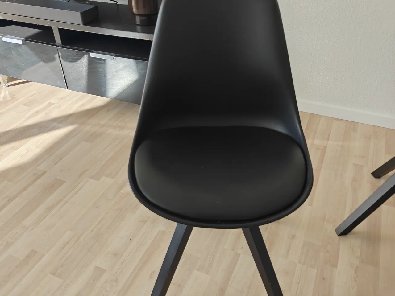 Billede 3 - spisebord og stole