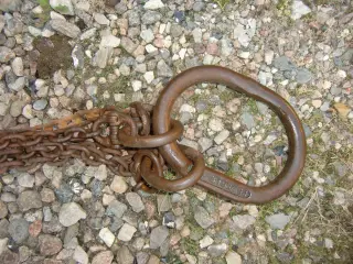 Løfte kæder med øje og ombukkede kroge. 2.5M lange