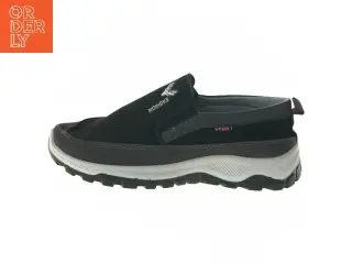 Sportssko i sort, str. 44 (str. 44 )