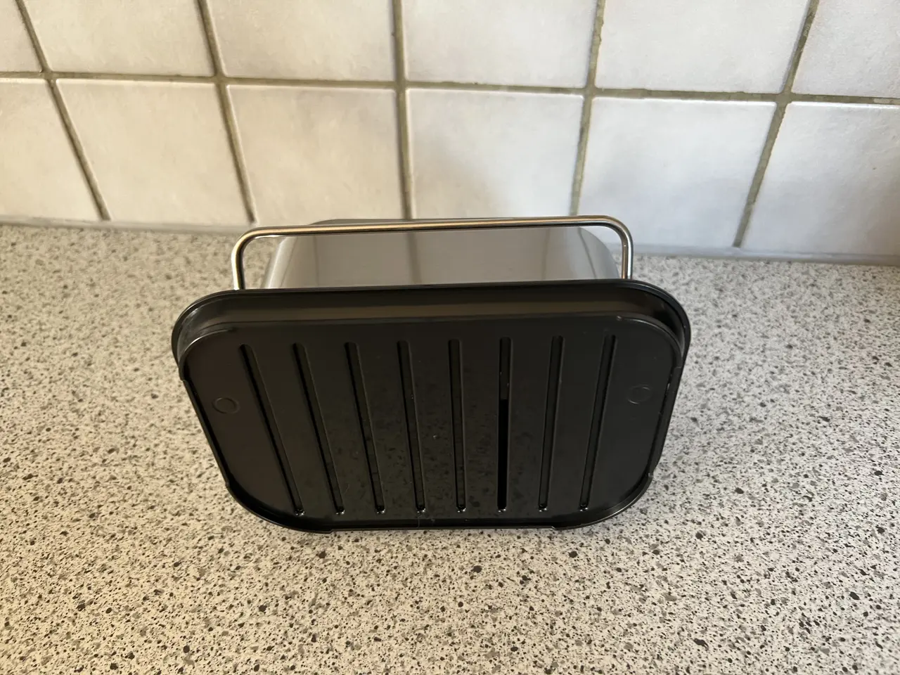 Billede 5 - Køkkenbord holder til sæbe, børste og klud