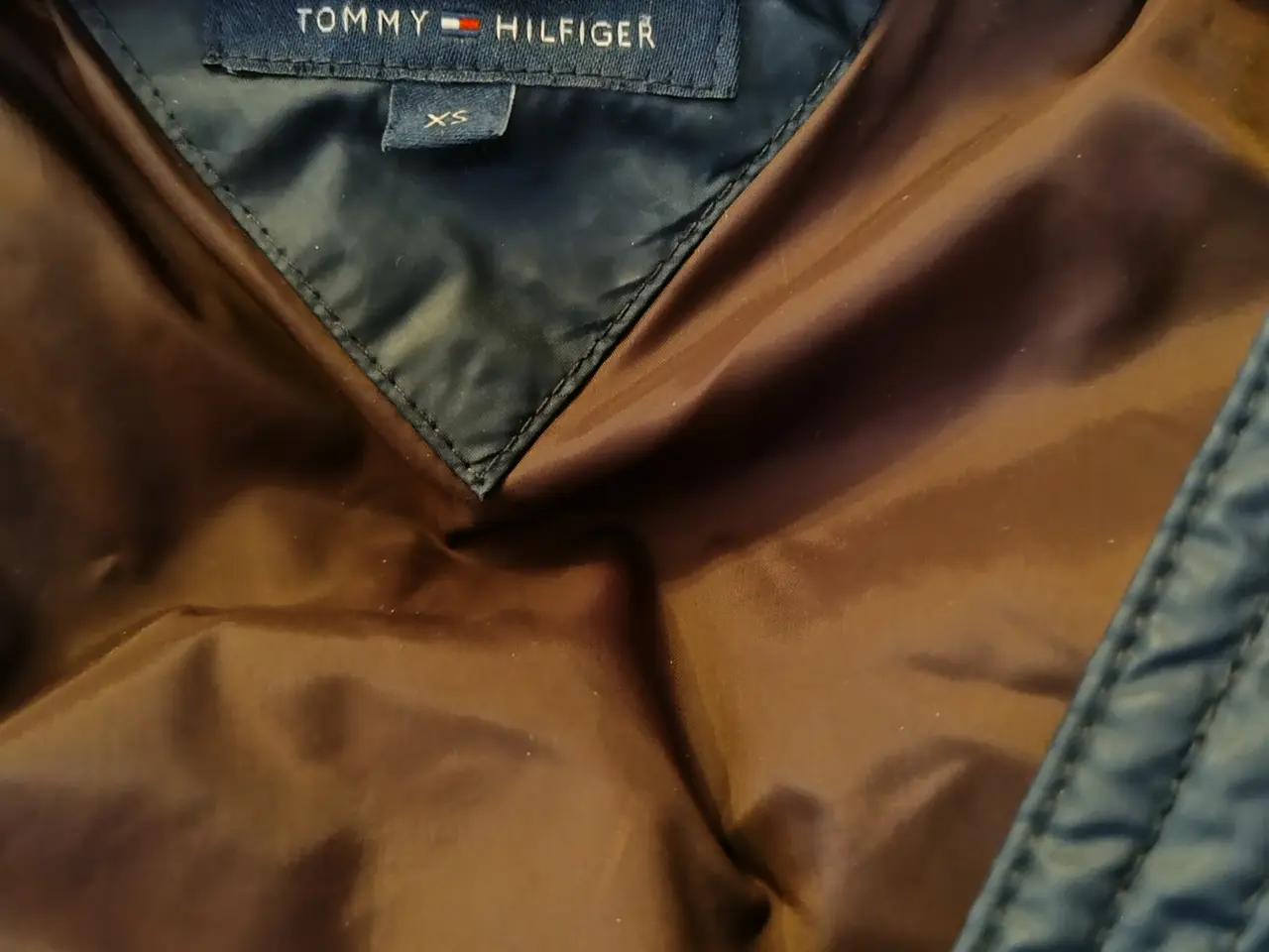Billede 2 - varm vinterjakke med hætte mrk tommy hilfiner 