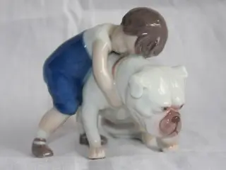 Dreng med buldog, figur fra B & G