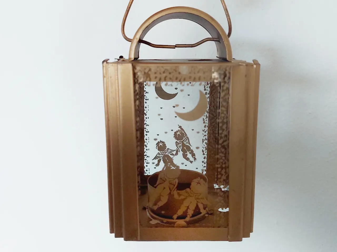 Billede 2 - Lille lanterne i gyldent metal / messinglook (H: 1