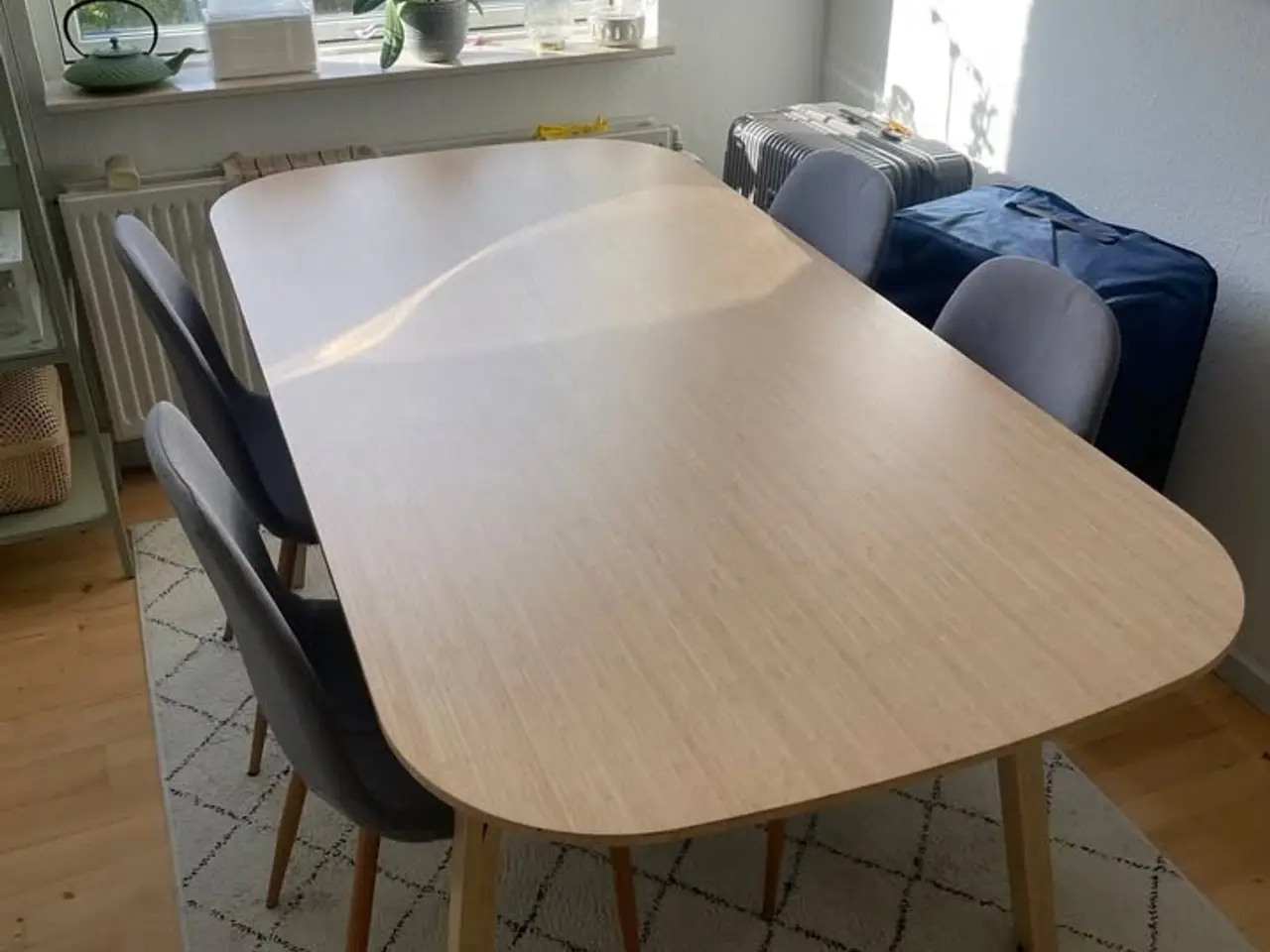 Billede 1 - Spisebord (IKEAs VOXLÖV)