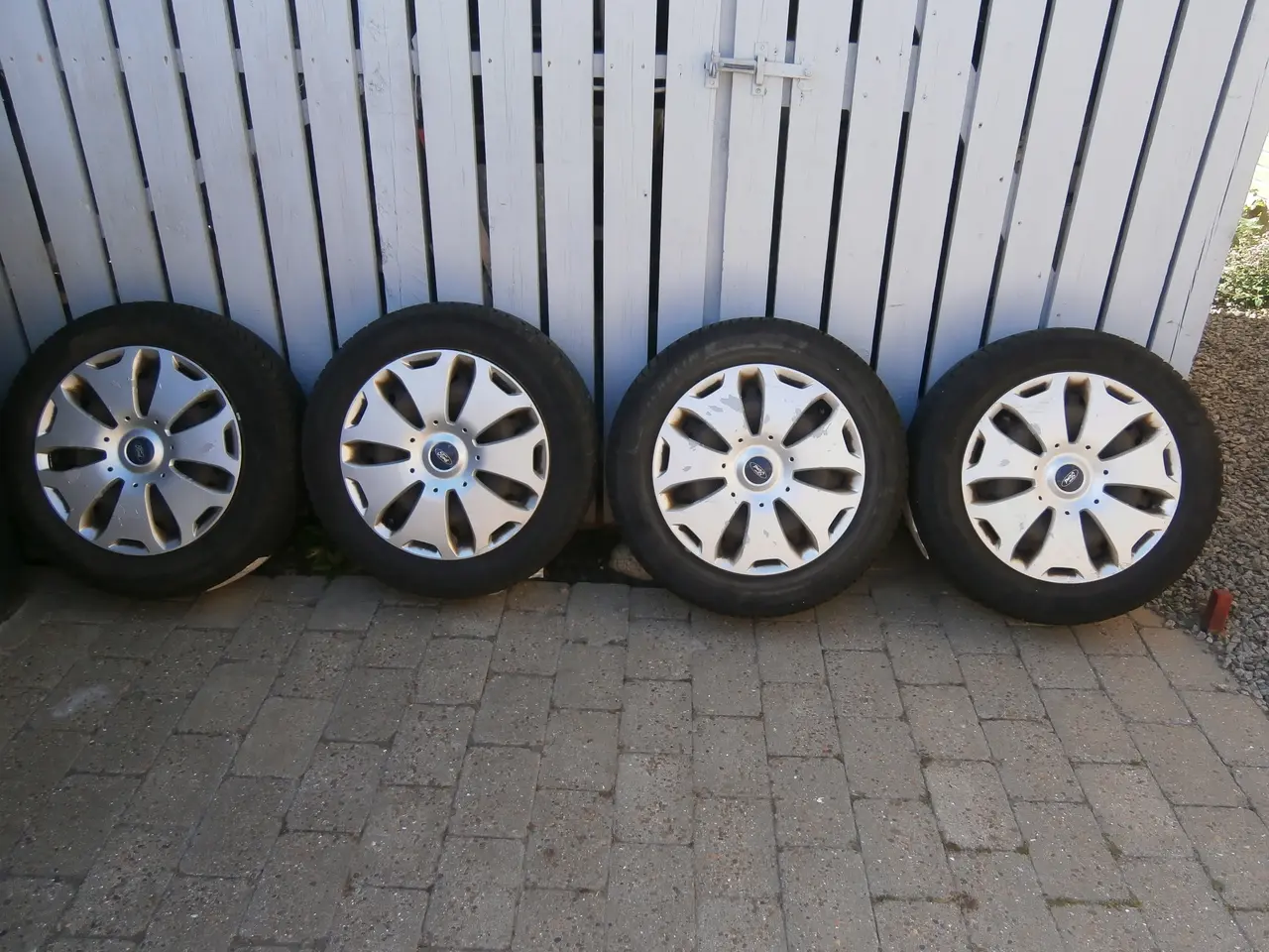Billede 1 - Vinter dæk Michelin Alpin 205/55R16 60% gummi