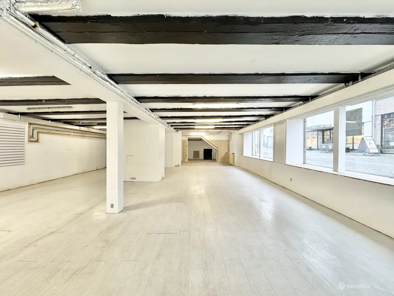 Billede 3 - 281 m² butikslokale. – nabo til Normal i Nyborg