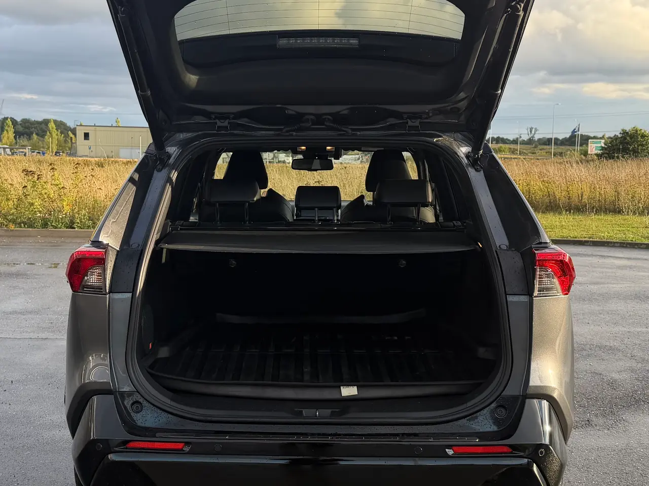 Billede 11 - RAV4 PHEV - 18,3 kWt batteri og 75km på opladning 