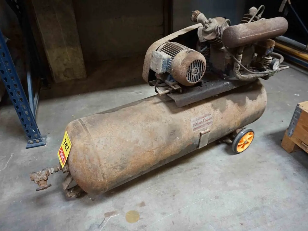 Billede 1 - Stor Atlas Copco kompressor (MOMSFRI)