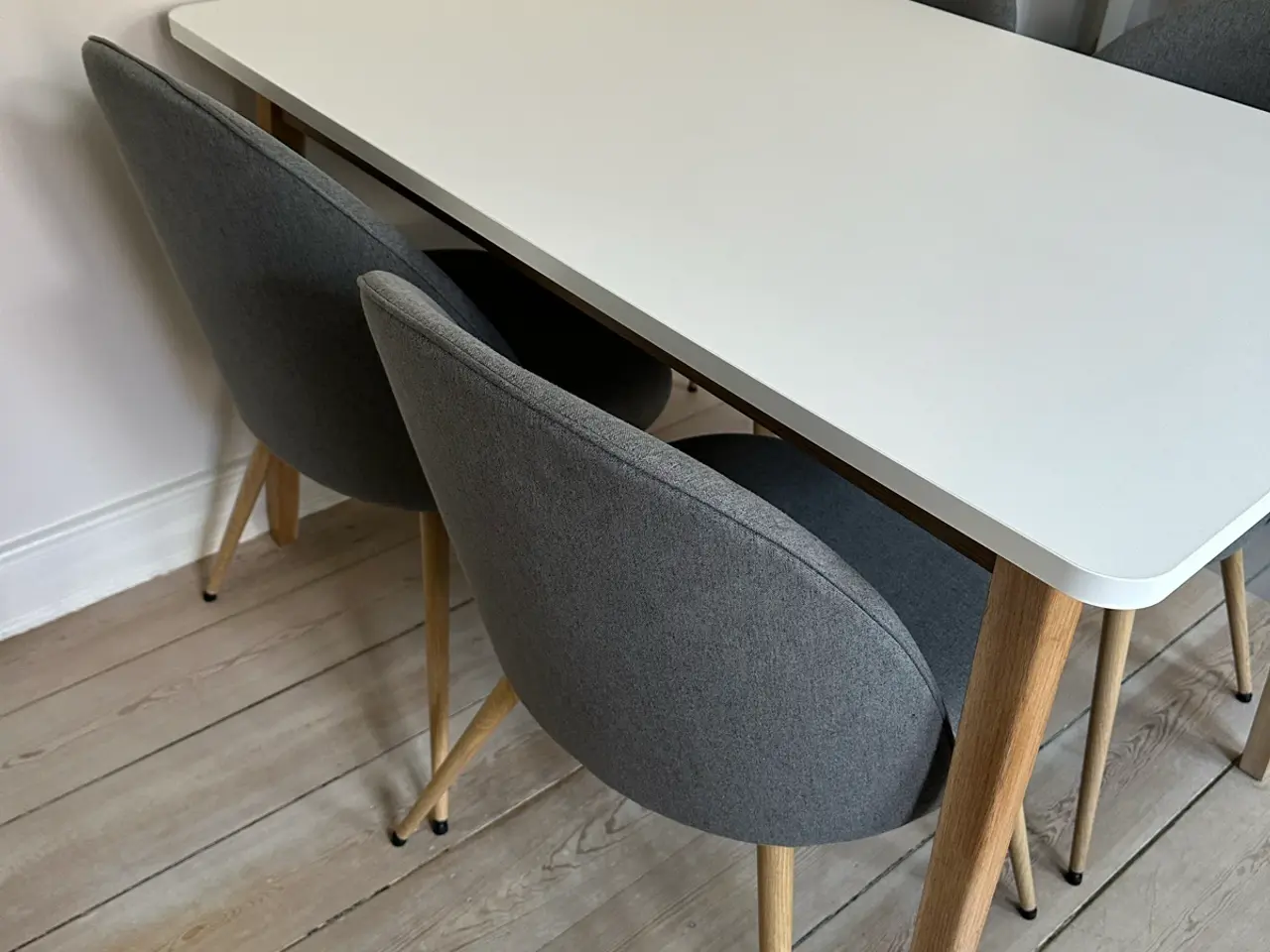 Billede 7 - Spisebord med stole
