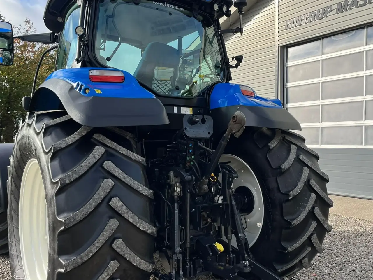 Billede 12 - New Holland T7.165S Med frontlæsser