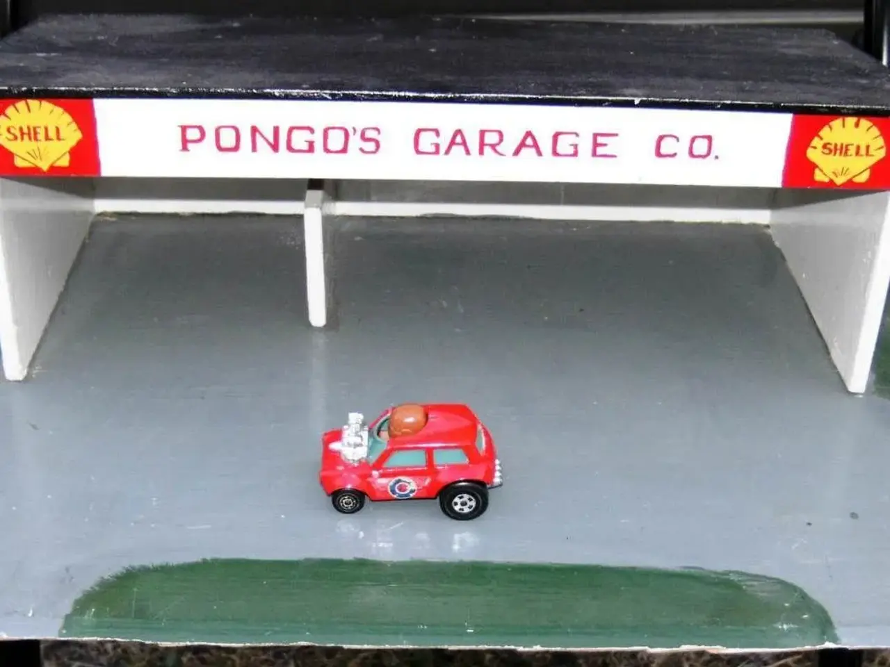 Billede 1 - Gammel Shell garage.