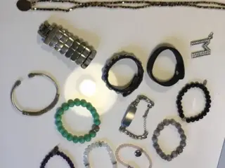 Armbånd, ørering og kæder
