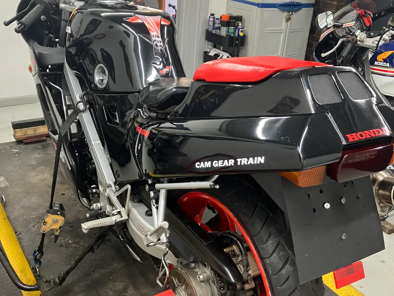 Billede 3 - HONDA VFR 400R