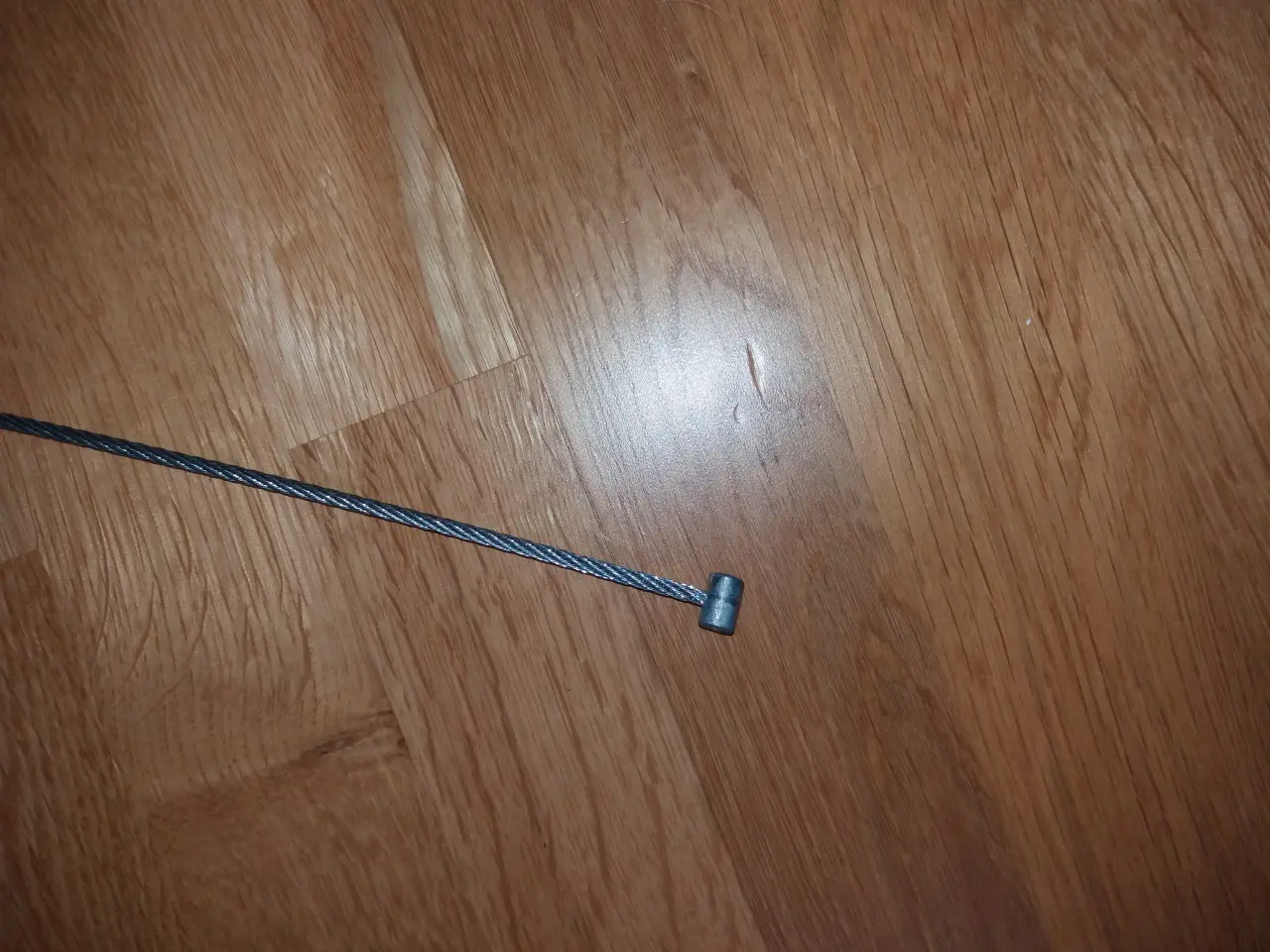 Billede 3 - Håndbremsekabel Toyota Hilux